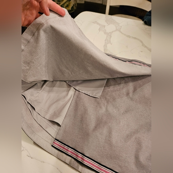 Lady Hagan Unwind Front Overlap Golf Skirt/ Skort NEW size 12 NWT - Picture 3 of 5